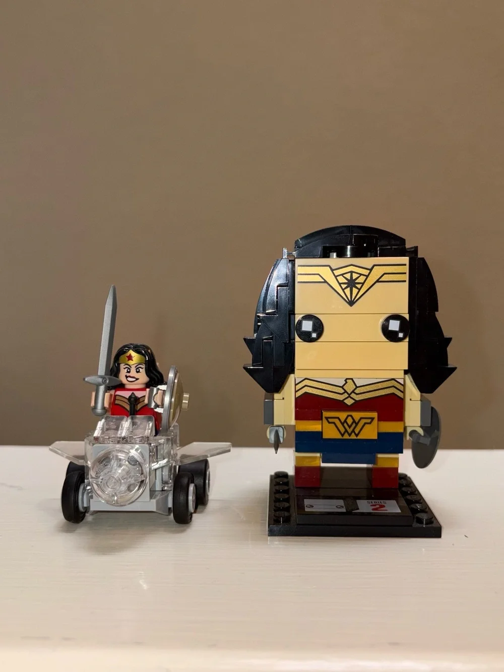 LEGO Wonder Woman Minifigure and BrickHeadz Set